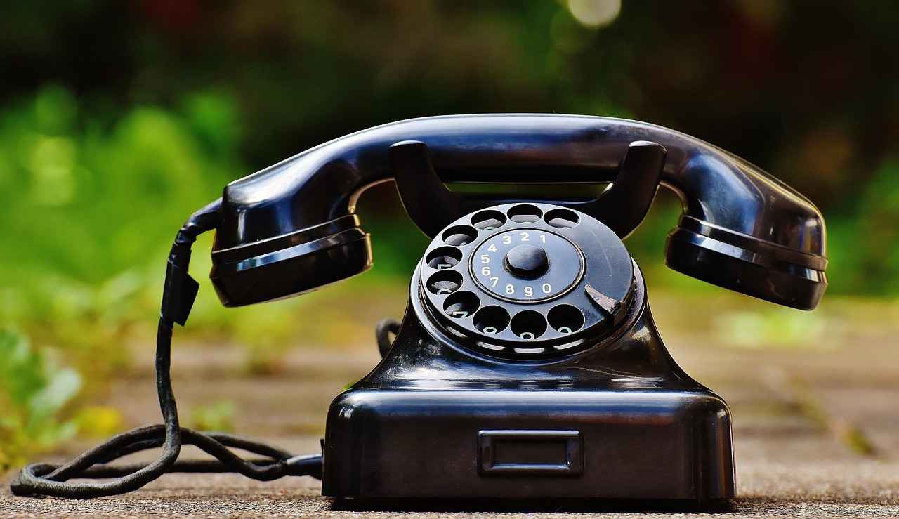 What is a Gooseneck Phone Holder?