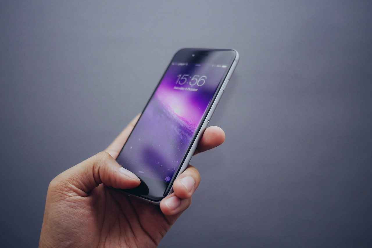 How to Choose the Right Phone Case Card Holder