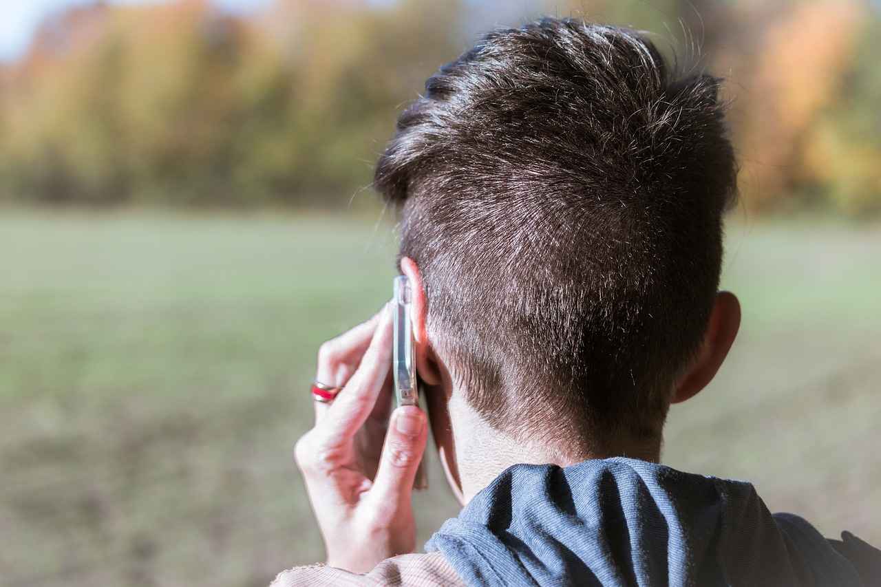 Benefits of Using Phone Cases with Card Holders
