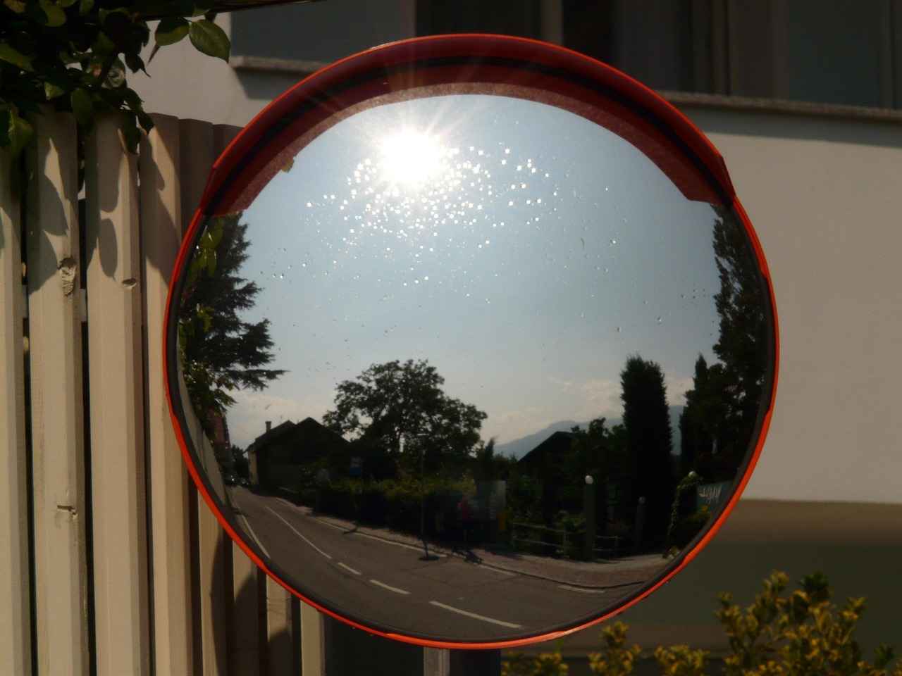 Best Practices for Using Rearview Mirror Phone Holders