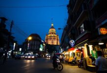 Discover Kolkata’s Hidden Gems: A Nightlife Adventure Discover Kolkata's Hidden Gems: An Adventure Through the City's Nightlife
