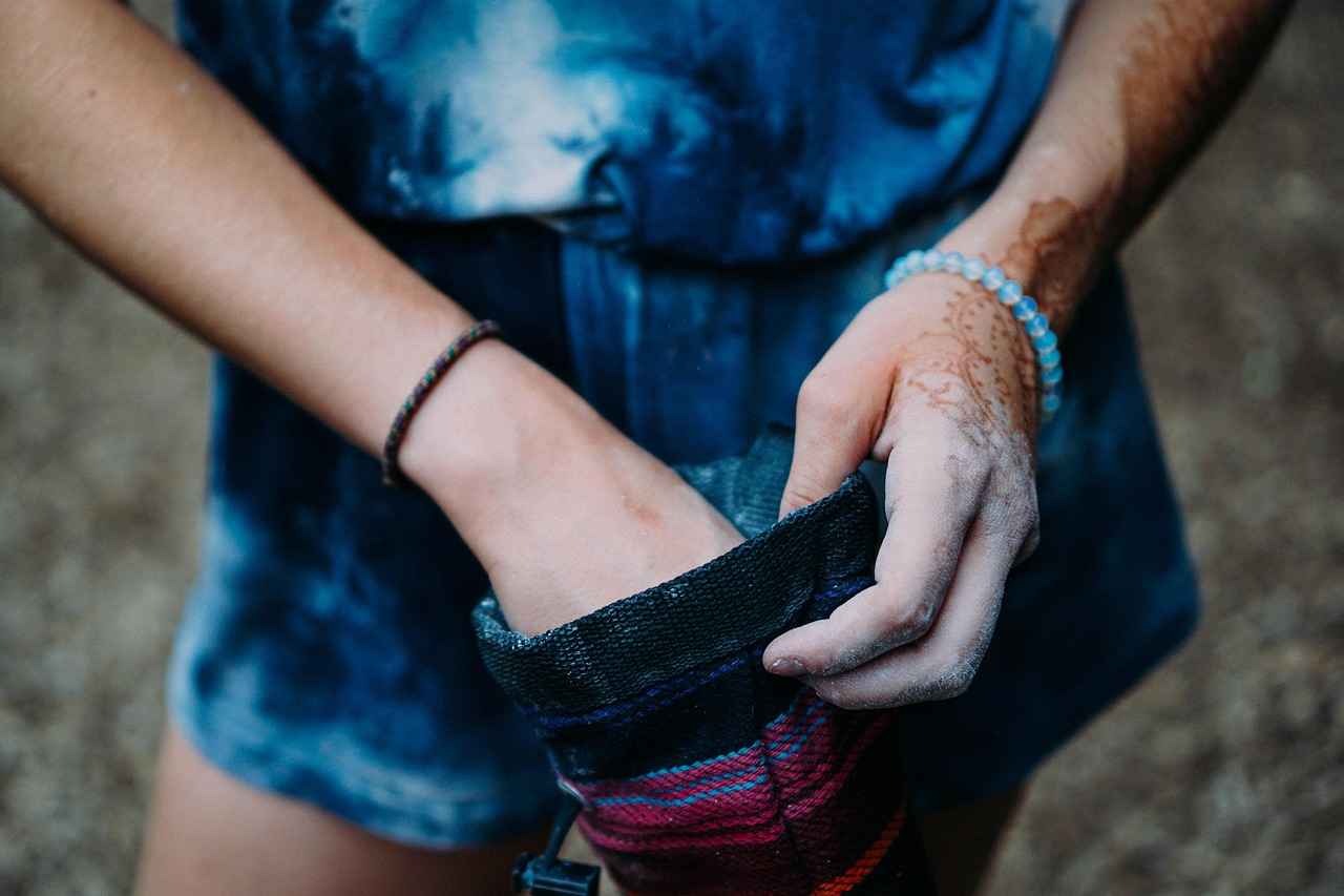 Benefits of Using Crossbody Phone Holders