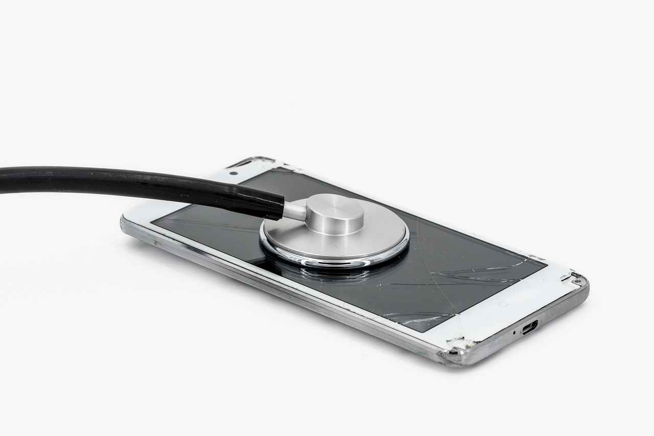 3. The Importance of Safety in Cell Phone Holders