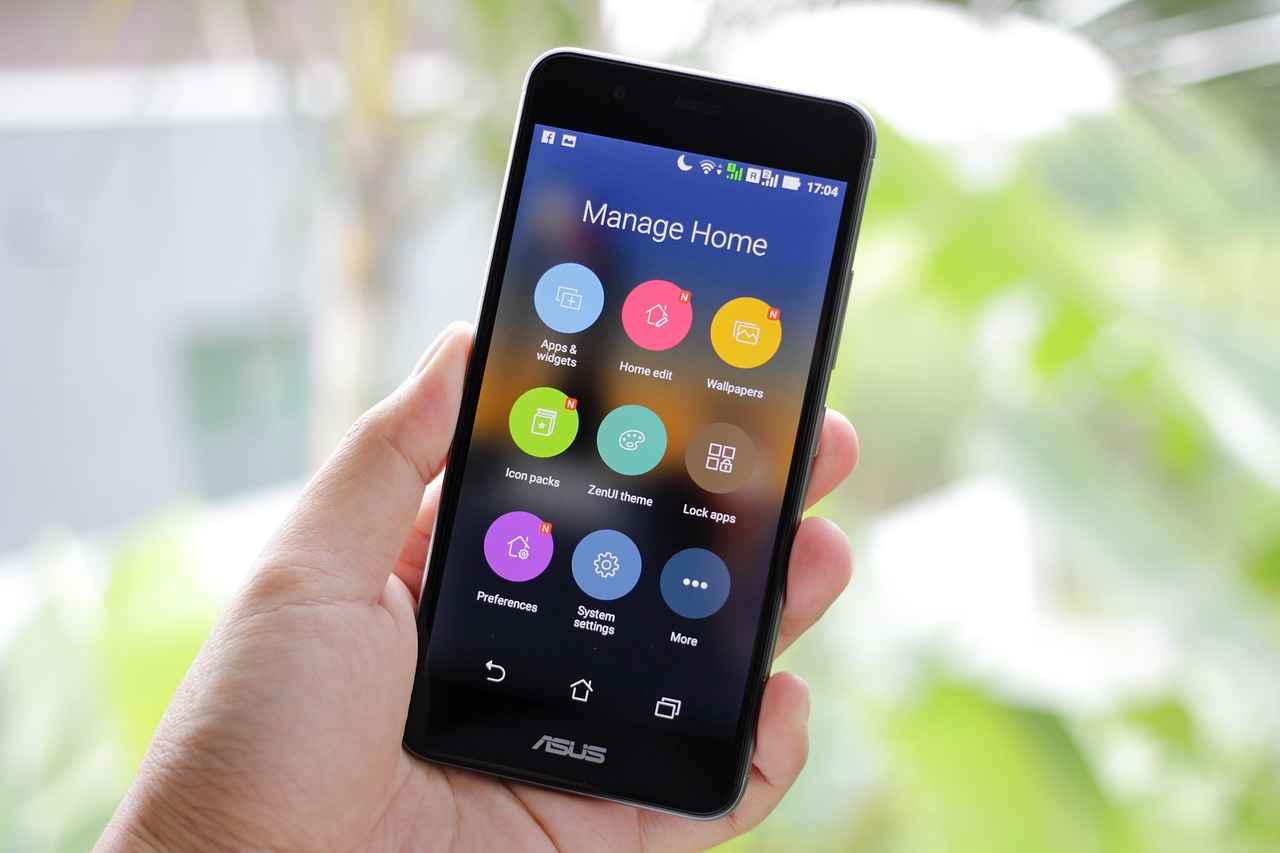 Benefits of Using Mobile Phone Holders