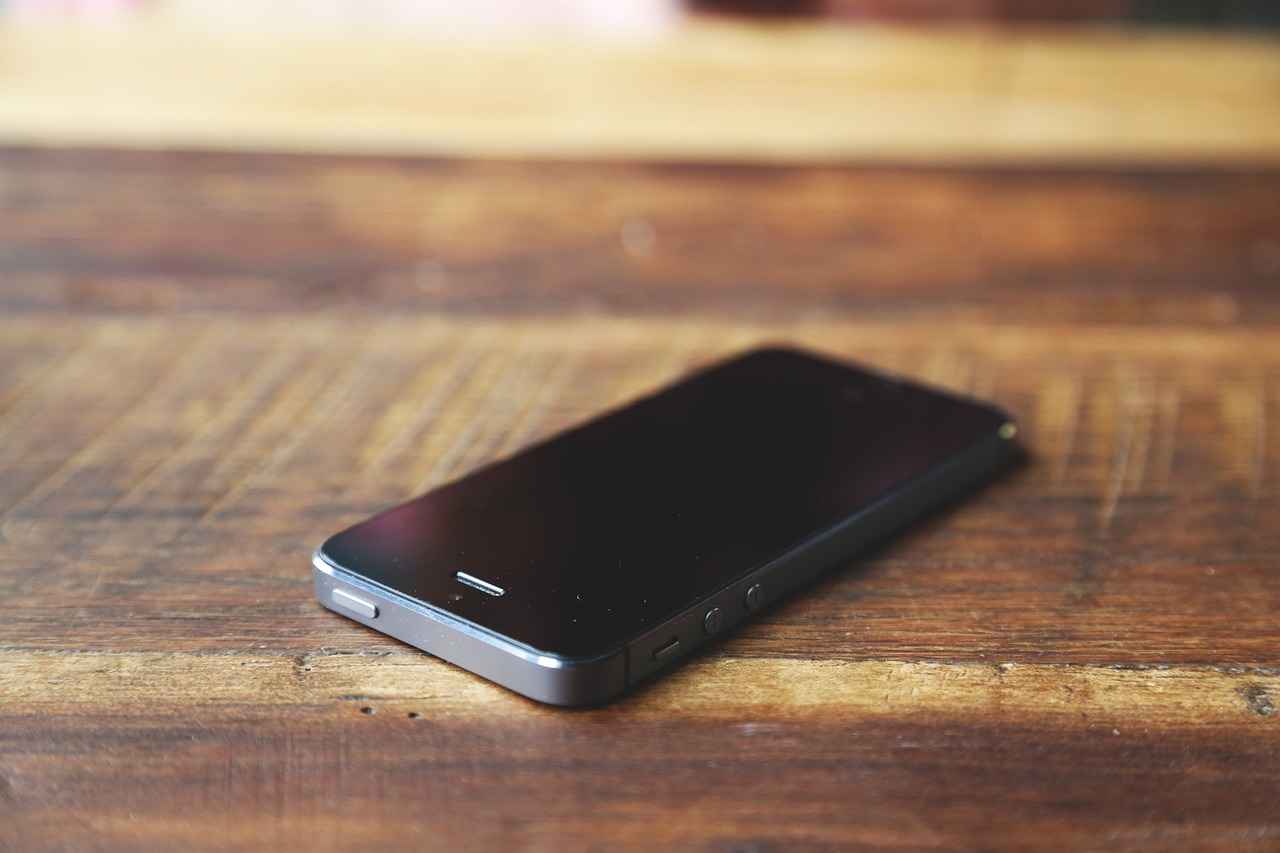 5. Best Cell Phone Holders for Cars